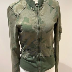 Sanctuary sweatshirt size M